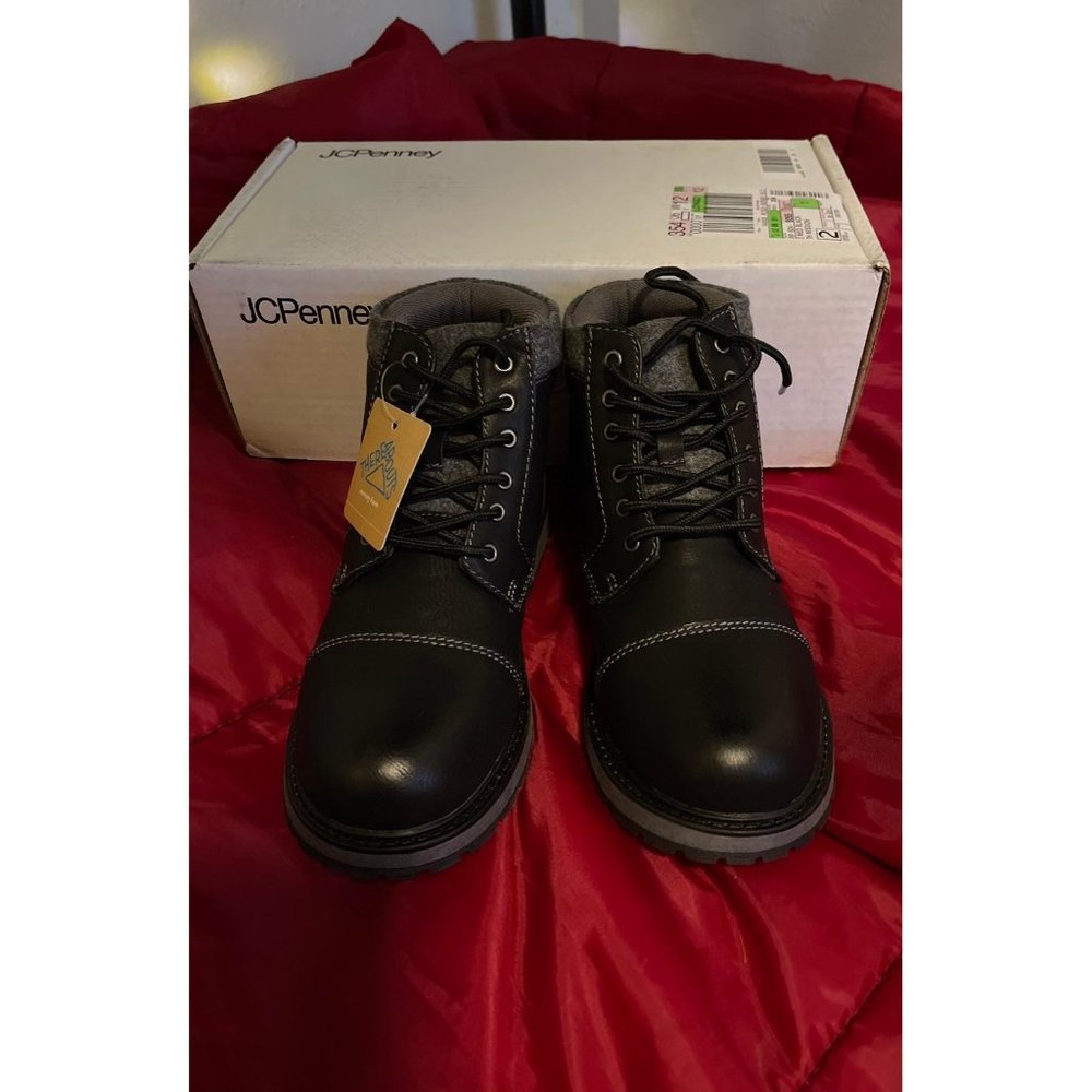 Therabouts Boys Mission Hiking Boots Flat Heel Size 3 1 M NEW NIB